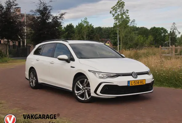 1.5 TSI R-Line | Camera | Sfeerverlichting | ACC | Apple Carplay | NL-Auto |