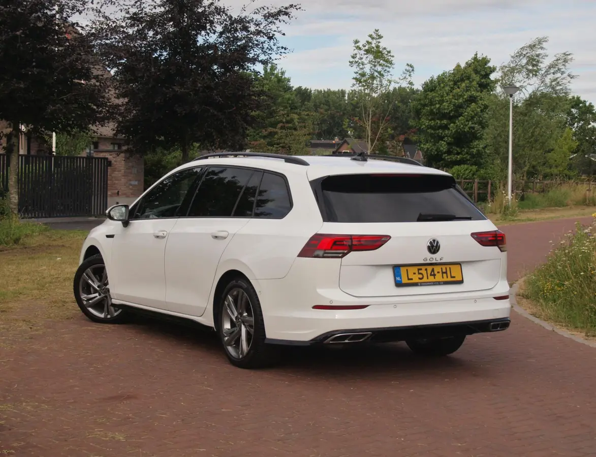 1.5 TSI R-Line | Camera | Sfeerverlichting | ACC | Apple Carplay | NL-Auto |