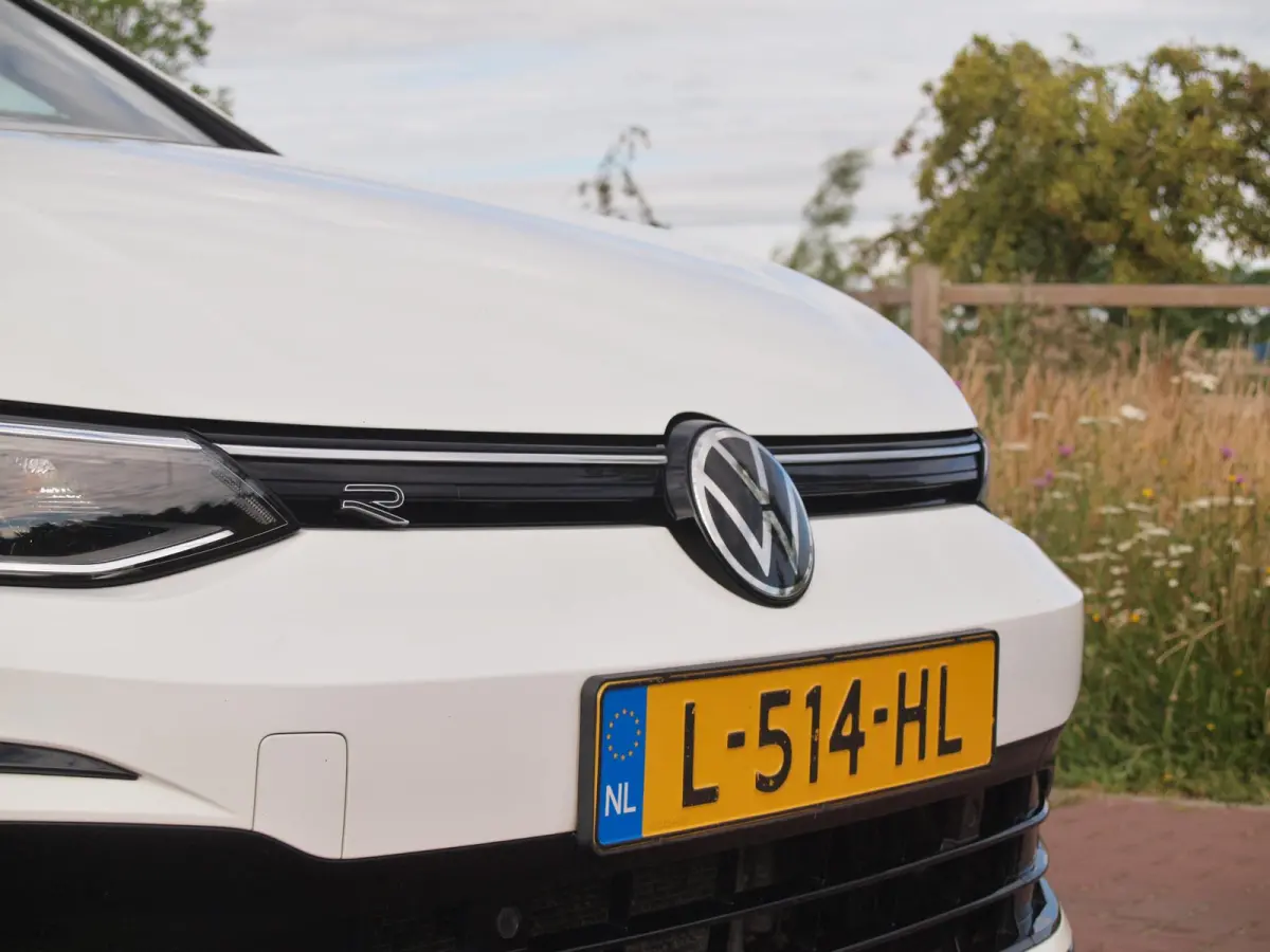 1.5 TSI R-Line | Camera | Sfeerverlichting | ACC | Apple Carplay | NL-Auto |
