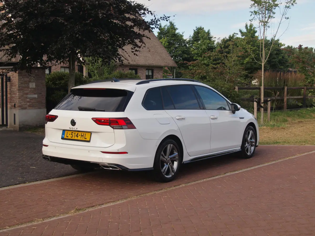 1.5 TSI R-Line | Camera | Sfeerverlichting | ACC | Apple Carplay | NL-Auto |