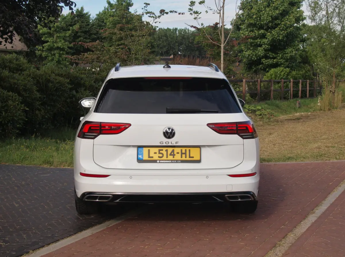 1.5 TSI R-Line | Camera | Sfeerverlichting | ACC | Apple Carplay | NL-Auto |