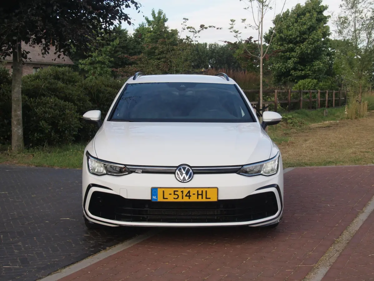 1.5 TSI R-Line | Camera | Sfeerverlichting | ACC | Apple Carplay | NL-Auto |