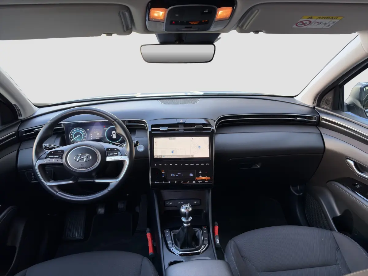 1.6 T-GDI 150pk MHEV Comfort Smart | Camera | Carplay | 19-inch Velgen | Navigatie | Stoel/Stuurverwarming | Elek. bed. achterklep | DAB | Draadloos telefoonlader | Premium Audio |