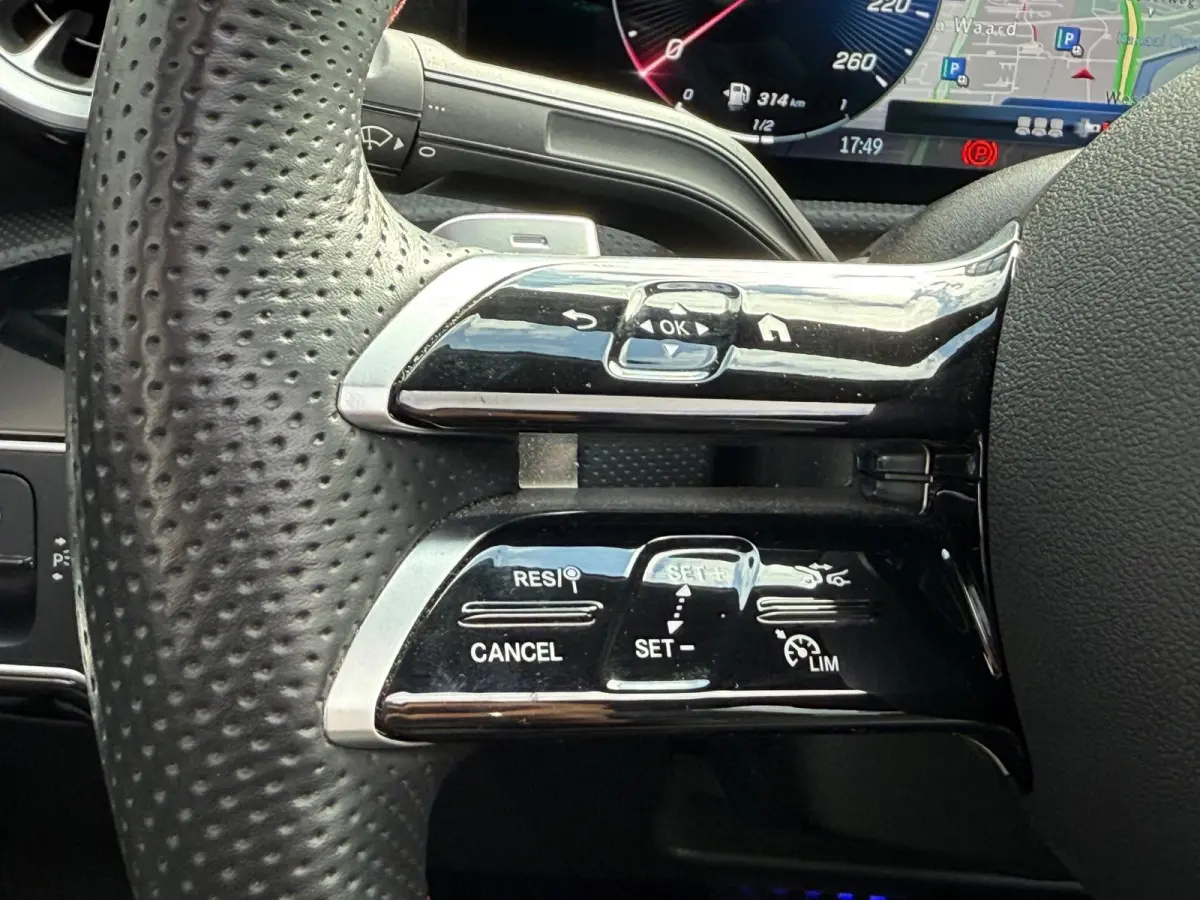 180 AMG Line | Pano | Sfeer | Airco | Cruise