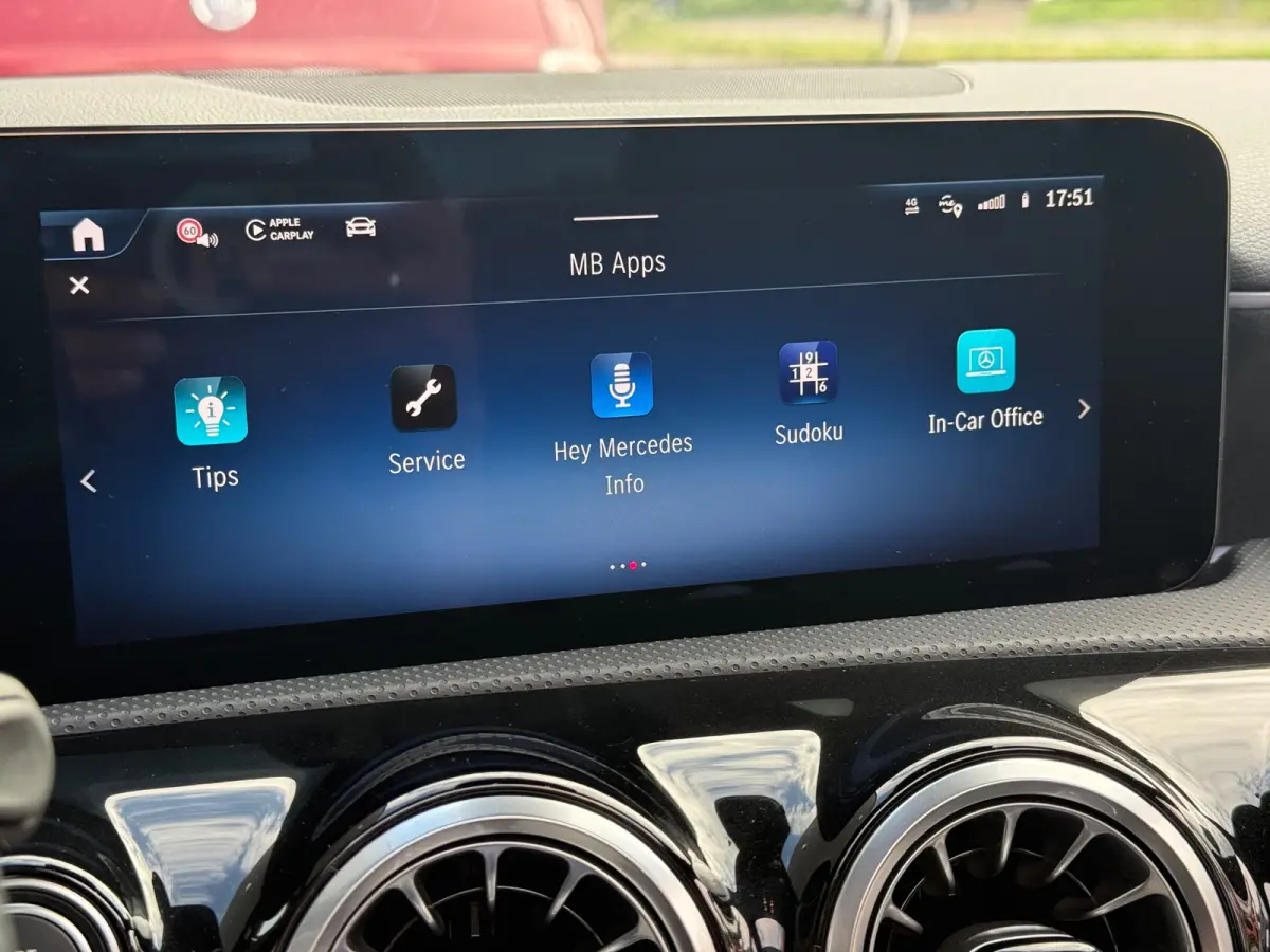180 AMG Line | Pano | Sfeer | Airco | Cruise