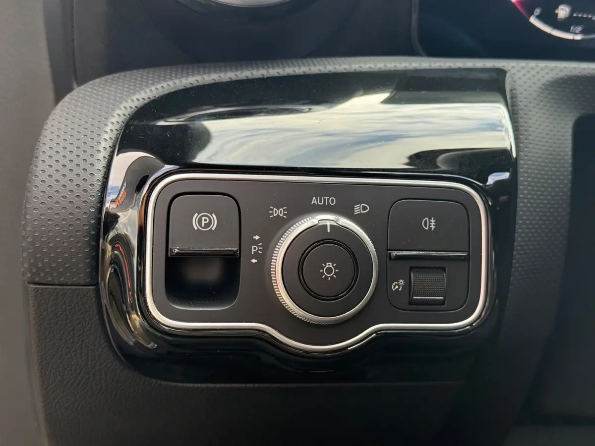 180 AMG Line | Pano | Sfeer | Airco | Cruise