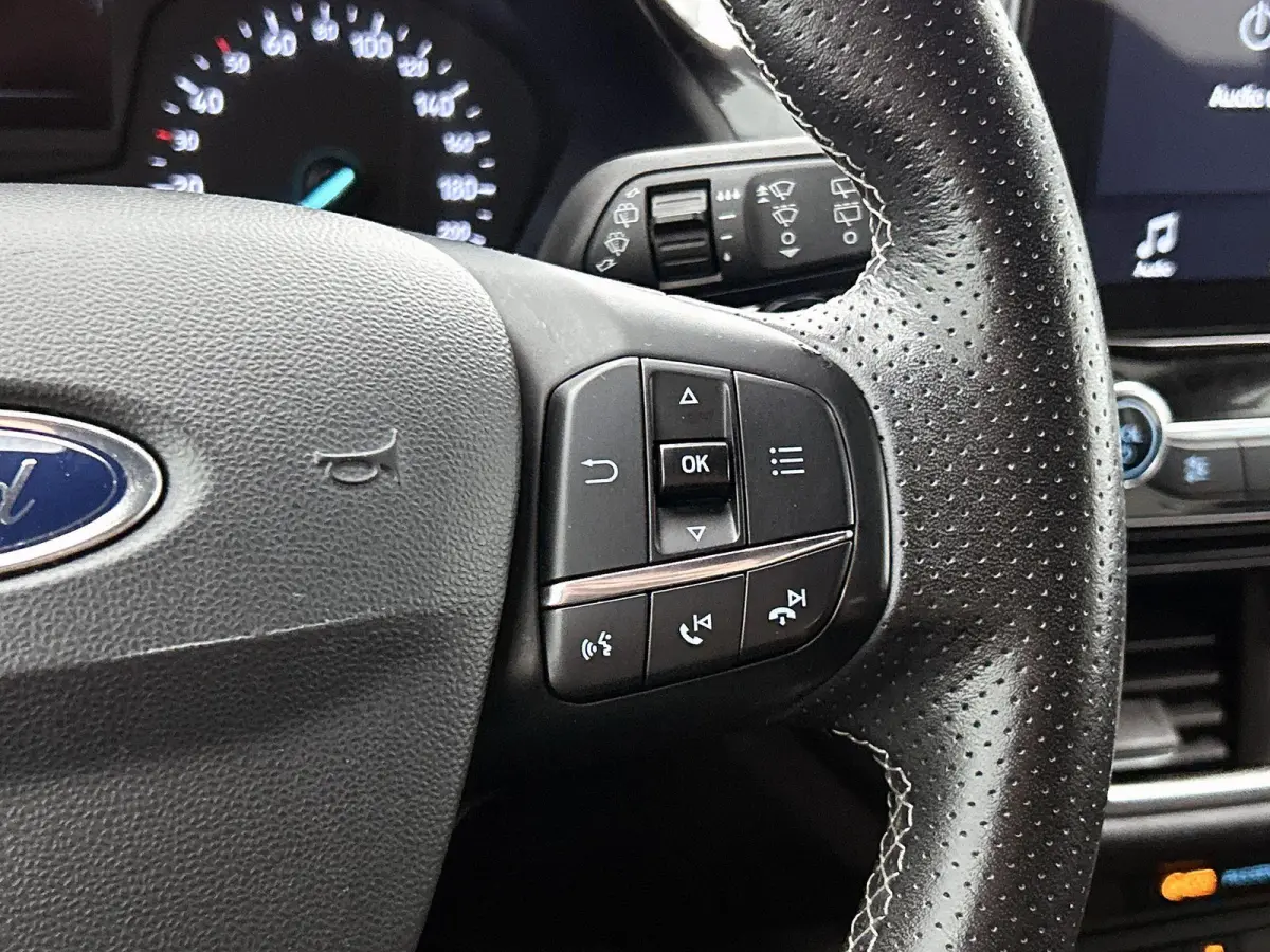 1.0 EcoBoost ST-Line | Winter Pack | Airco | Apple CarPlay | Android Auto | Cruise Control | Parkeersensoren achter | LMV |