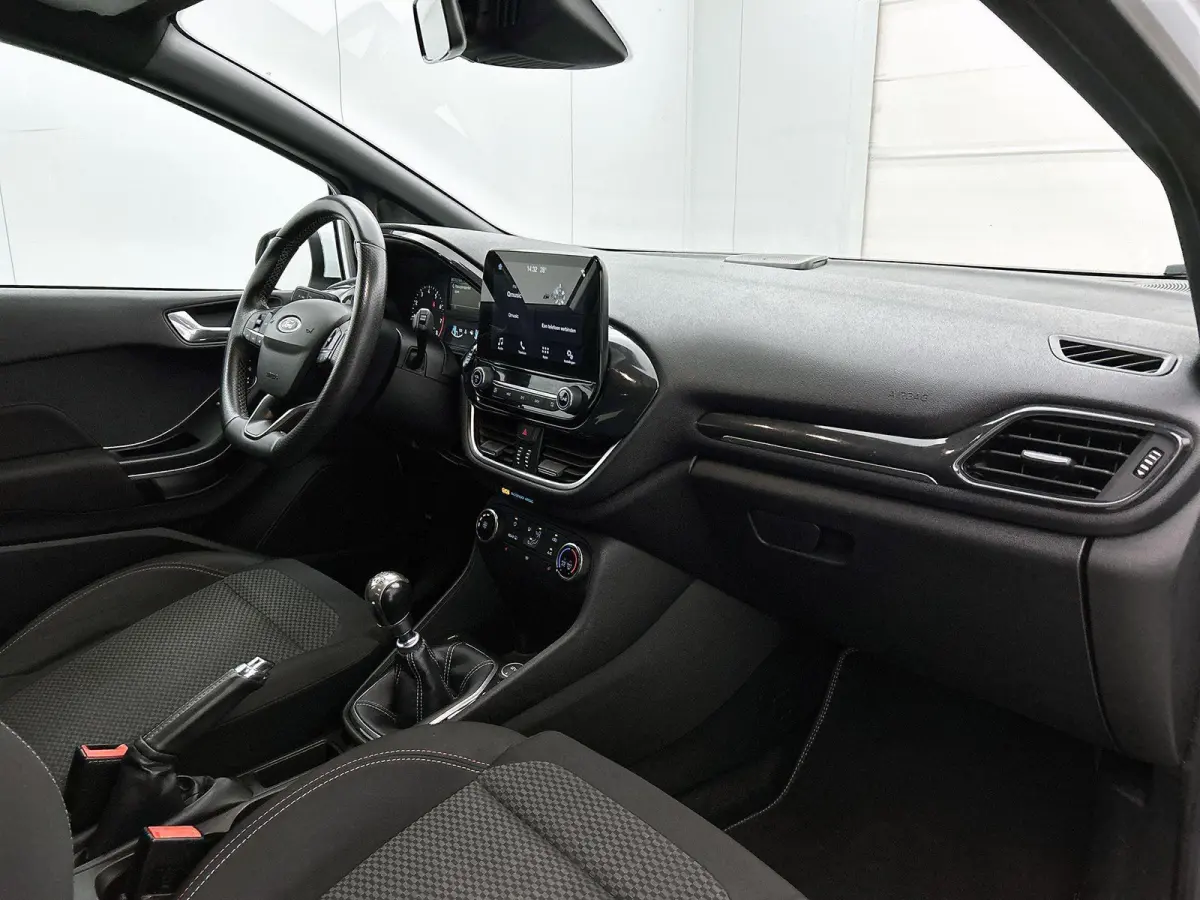 1.0 EcoBoost ST-Line | Winter Pack | Airco | Apple CarPlay | Android Auto | Cruise Control | Parkeersensoren achter | LMV |