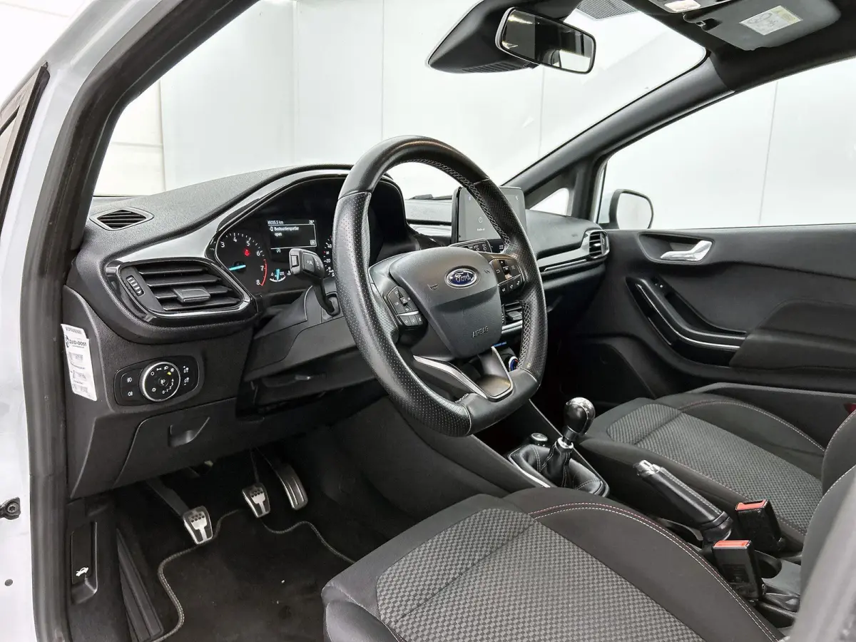 1.0 EcoBoost ST-Line | Winter Pack | Airco | Apple CarPlay | Android Auto | Cruise Control | Parkeersensoren achter | LMV |