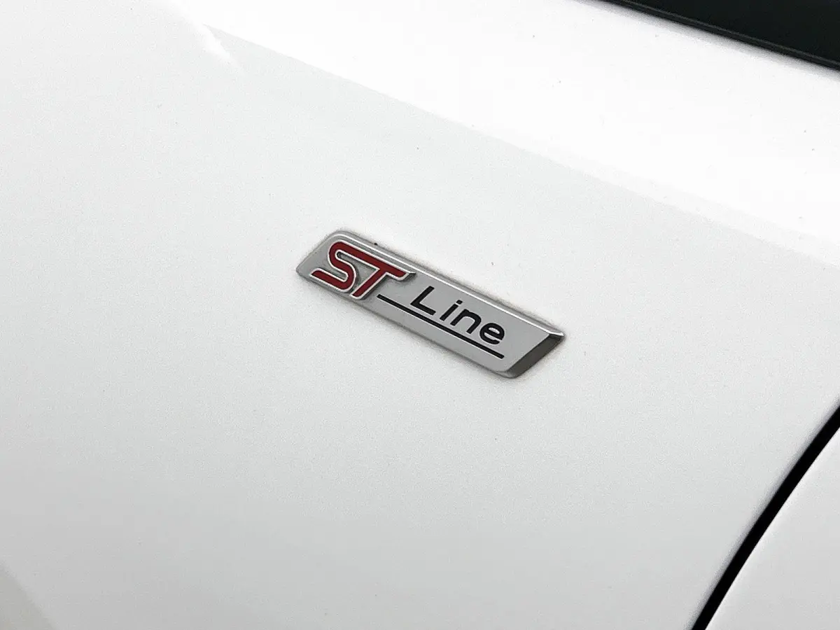 1.0 EcoBoost ST-Line | Winter Pack | Airco | Apple CarPlay | Android Auto | Cruise Control | Parkeersensoren achter | LMV |