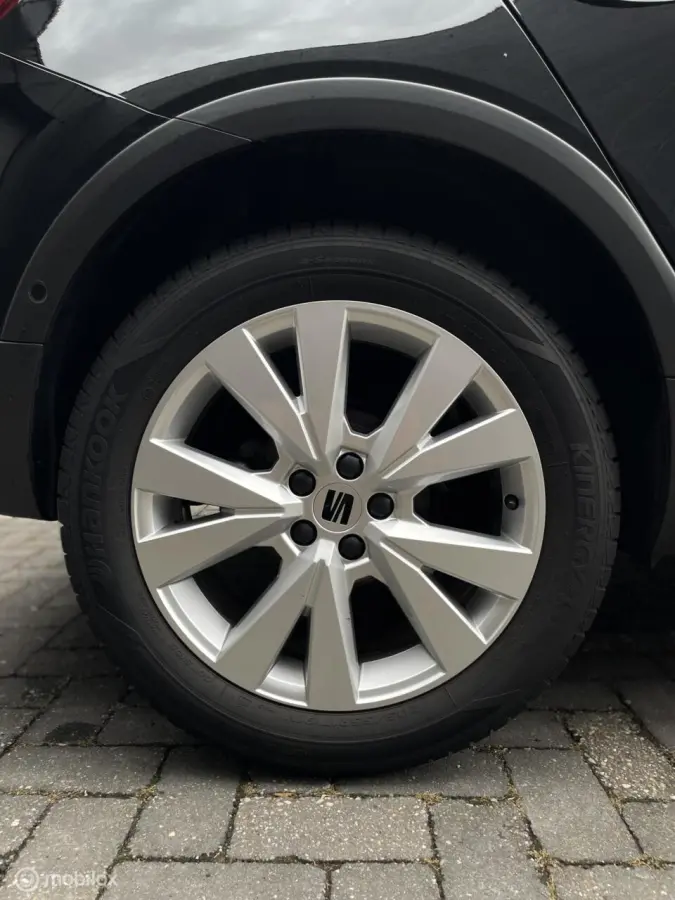 1.0 TSI Xperience Bi-tone | Automaat | LED | CarPlay | All-season | Camera | Digital Cockpit |