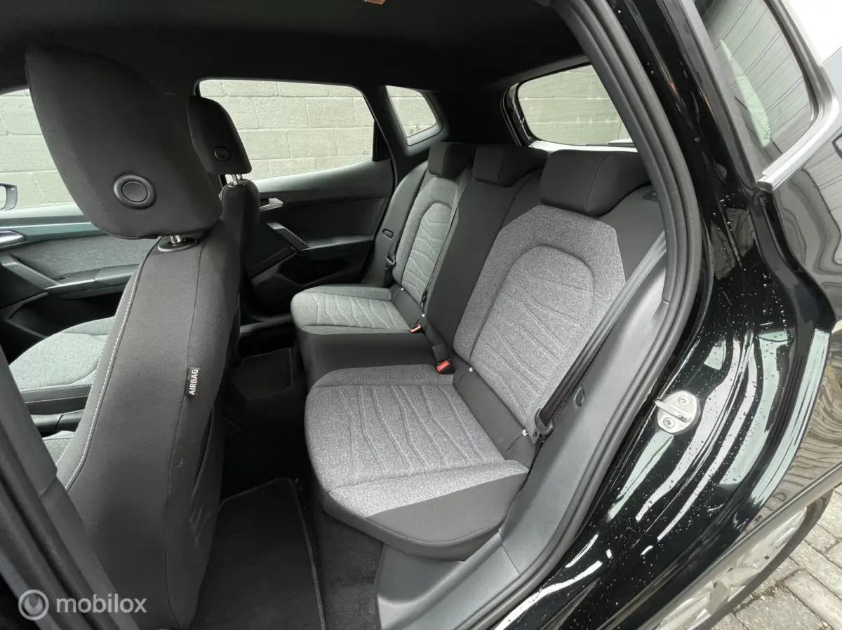 1.0 TSI Xperience Bi-tone | Automaat | LED | CarPlay | All-season | Camera | Digital Cockpit |