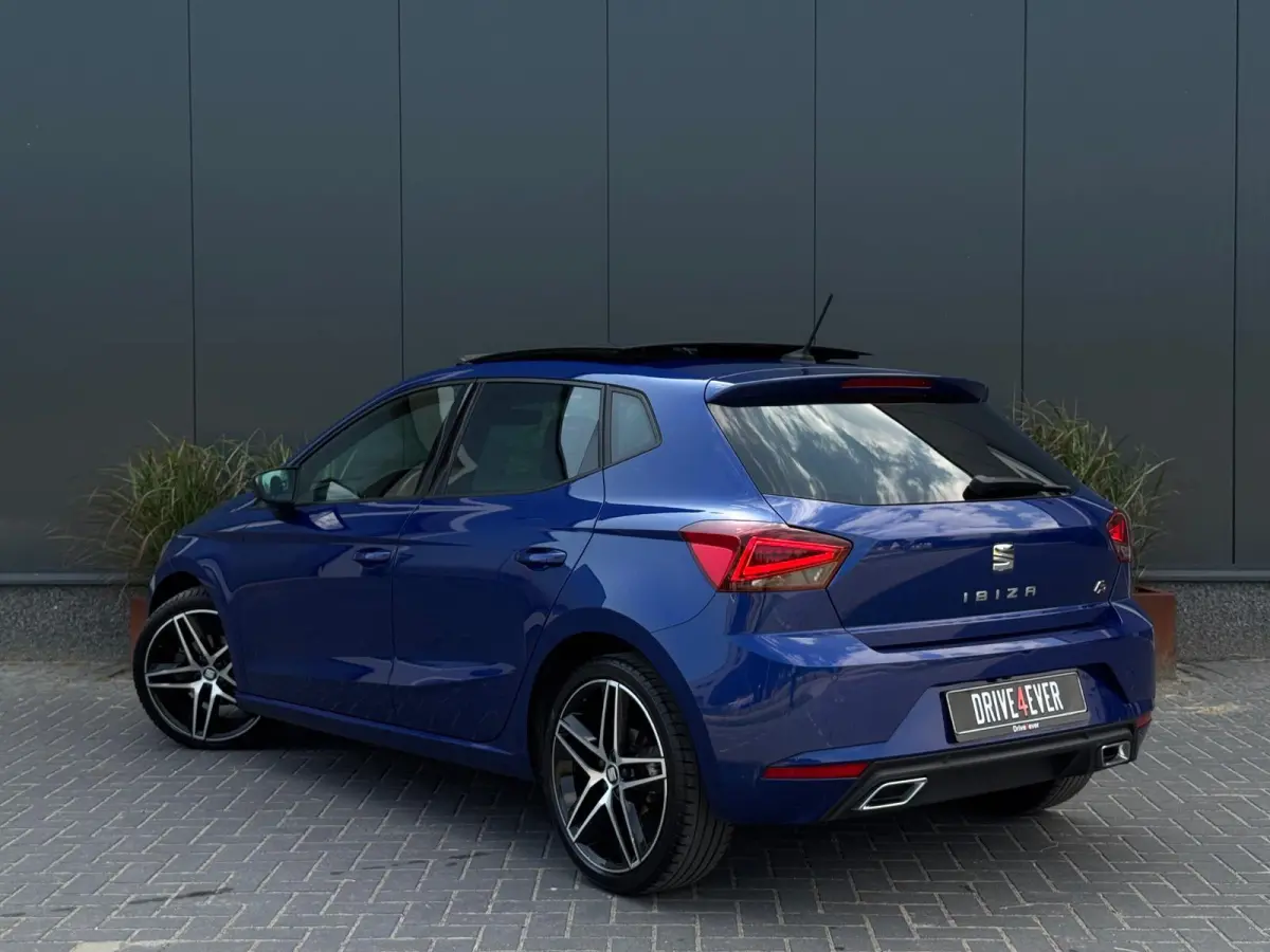 1.0 TSI FR DSG 2021 PANO | LED | CAMERA | SPORTVELGEN | NAVI | PDC