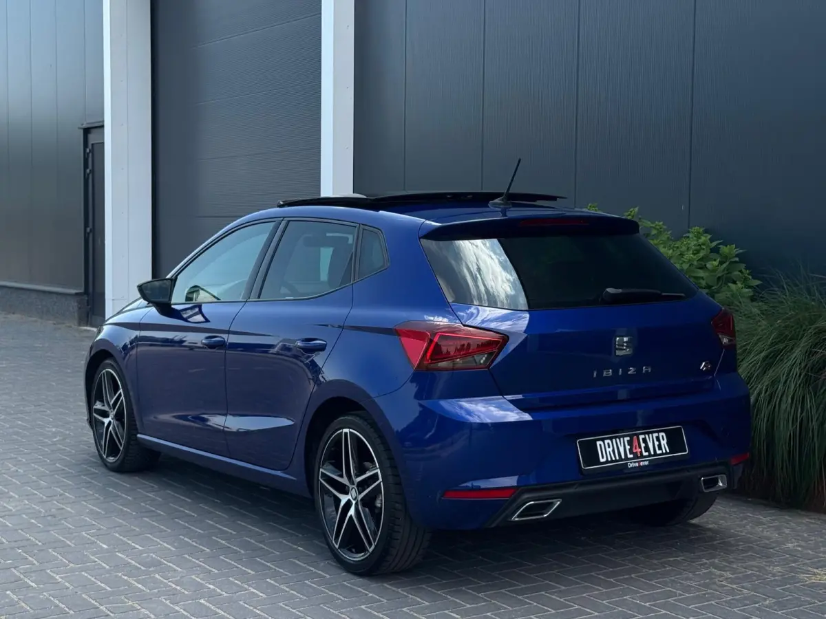 1.0 TSI FR DSG 2021 PANO | LED | CAMERA | SPORTVELGEN | NAVI | PDC