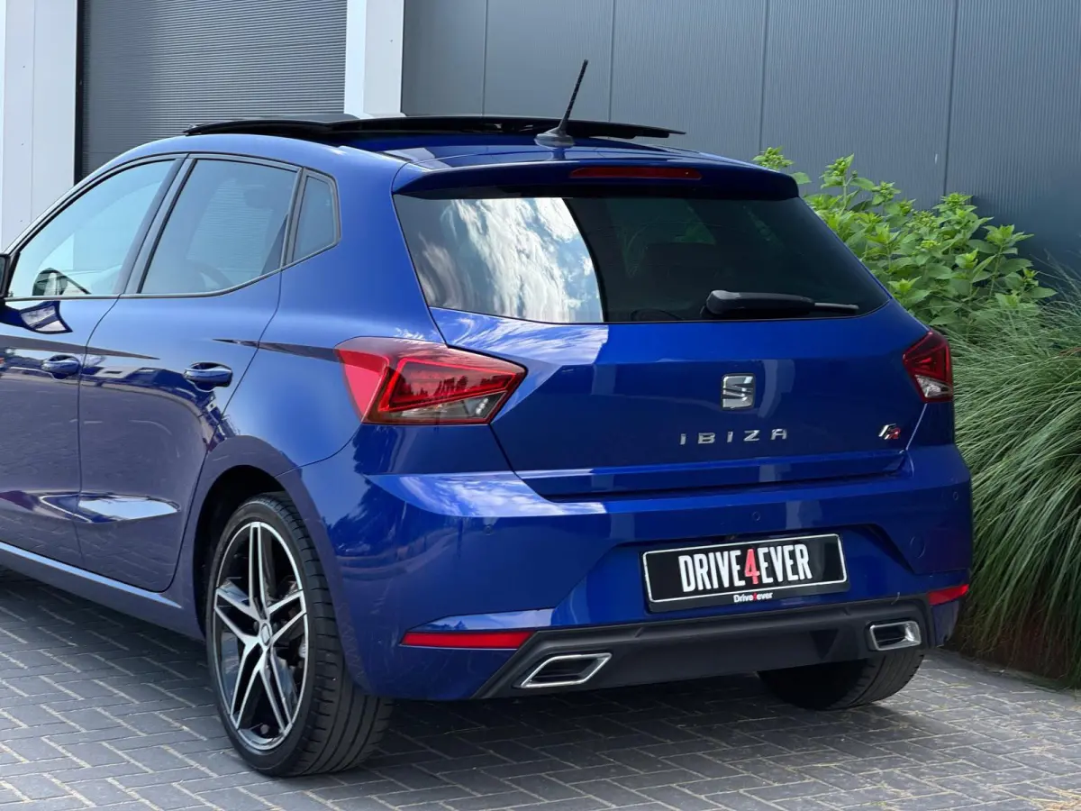 1.0 TSI FR DSG 2021 PANO | LED | CAMERA | SPORTVELGEN | NAVI | PDC
