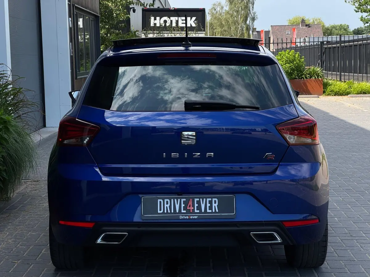 1.0 TSI FR DSG 2021 PANO | LED | CAMERA | SPORTVELGEN | NAVI | PDC