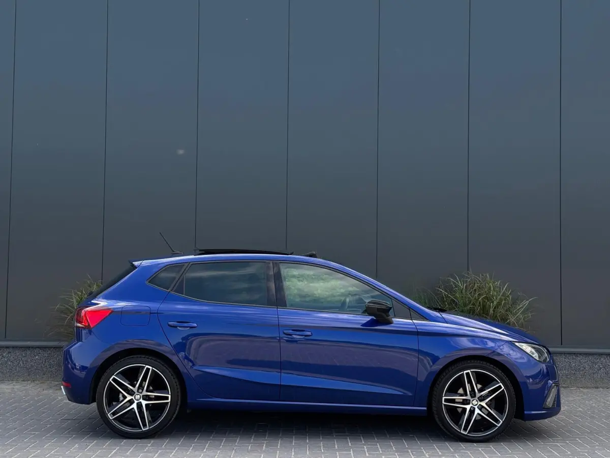 1.0 TSI FR DSG 2021 PANO | LED | CAMERA | SPORTVELGEN | NAVI | PDC