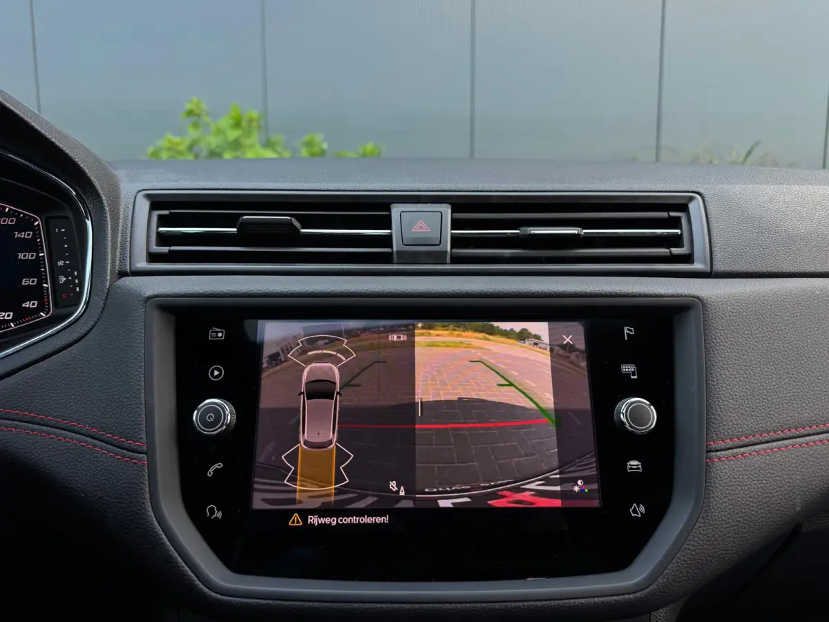 1.0 TSI FR DSG 2021 PANO | LED | CAMERA | SPORTVELGEN | NAVI | PDC