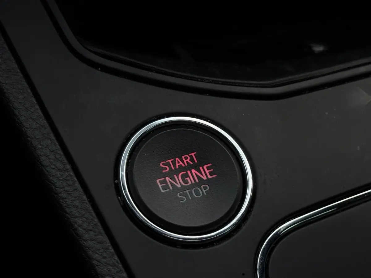 1.0 TSI FR DSG 2021 PANO | LED | CAMERA | SPORTVELGEN | NAVI | PDC