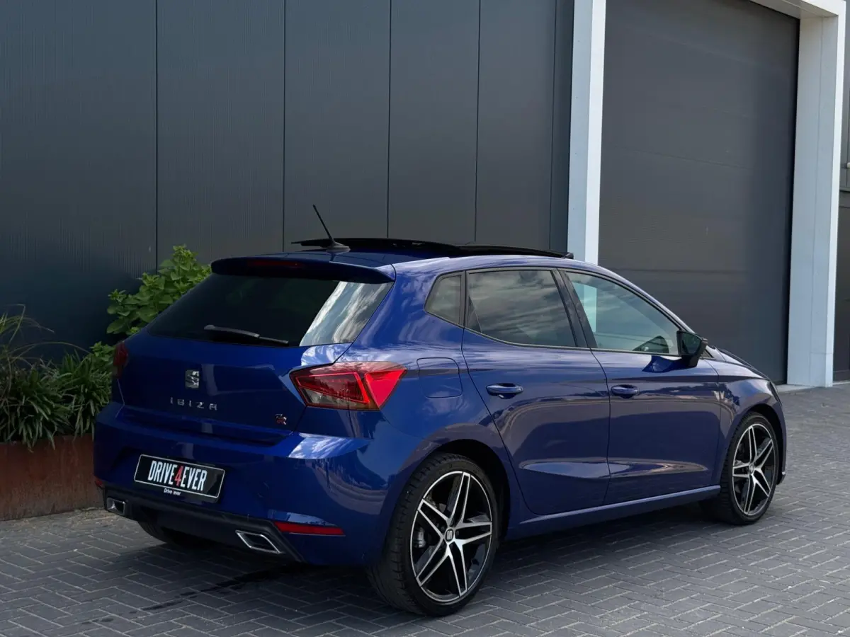1.0 TSI FR DSG 2021 PANO | LED | CAMERA | SPORTVELGEN | NAVI | PDC