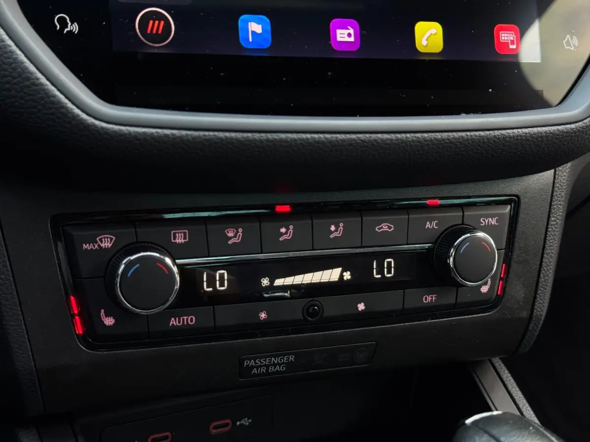 1.0 TSI FR DSG 2021 PANO | LED | CAMERA | SPORTVELGEN | NAVI | PDC