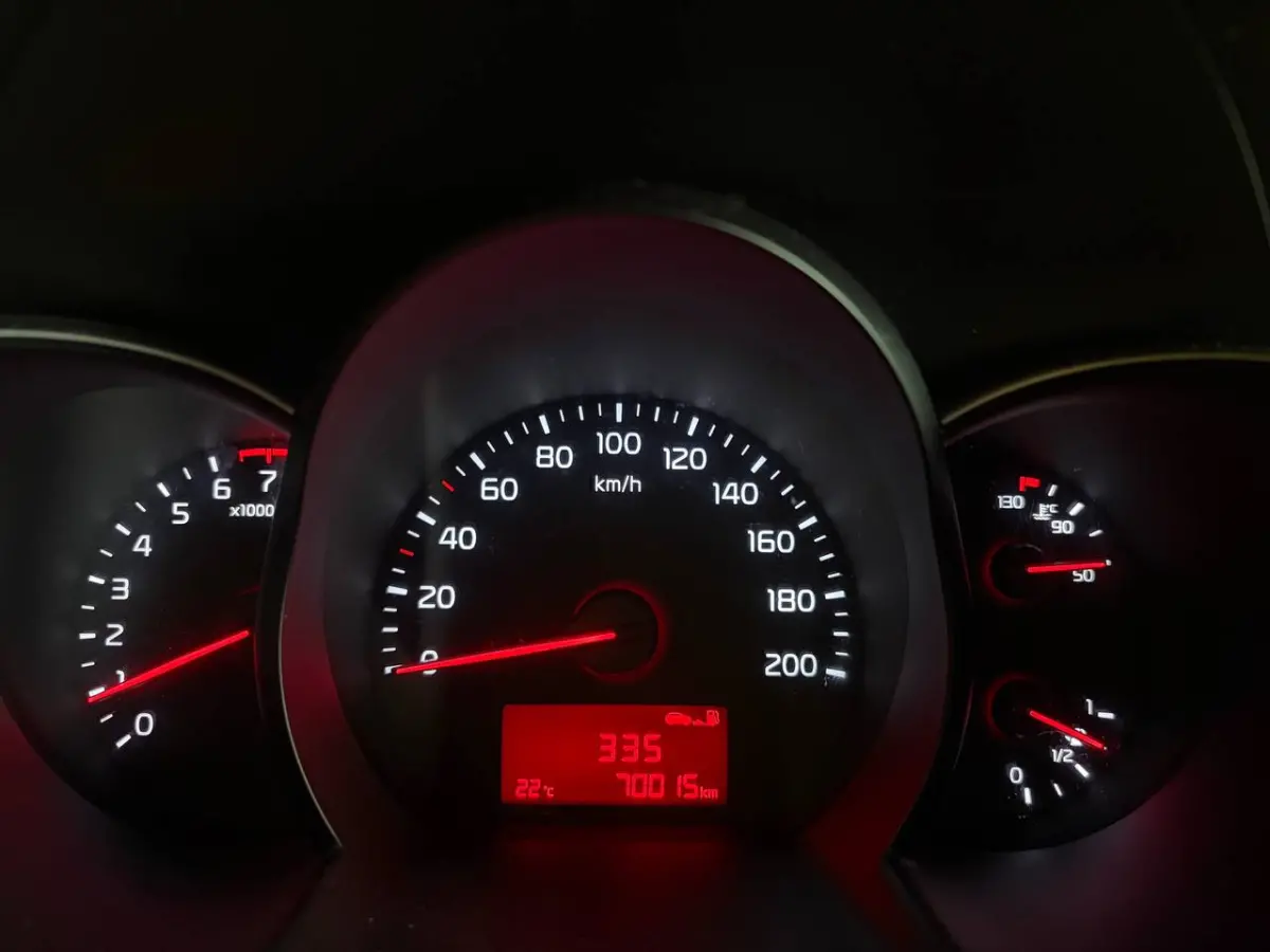 1.2 CVVT DynamicLine 85pk lmv | cruise control | led metaallak | el ramen v en a