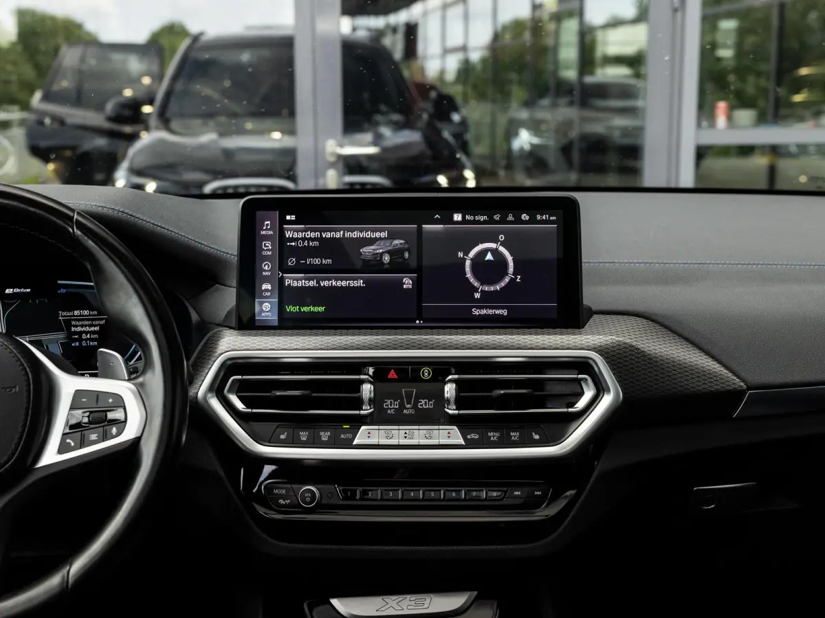 xDrive30e High Executive | M-SPORT | PANO-SCHUIFDAK | HARMAN KARDON | HEAD-UP | CAMERA | LEER