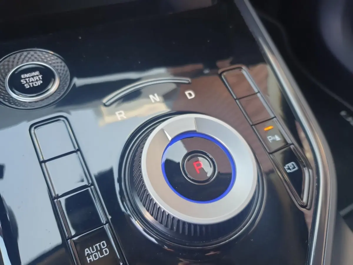 1.6 GDi Hybrid DynamicLine | Navigatie | Camera | Adaptieve cruise control | Apple Carplay / Android Auto | Parkeersensoren voor en achter | Verbruik 1 op 20!
