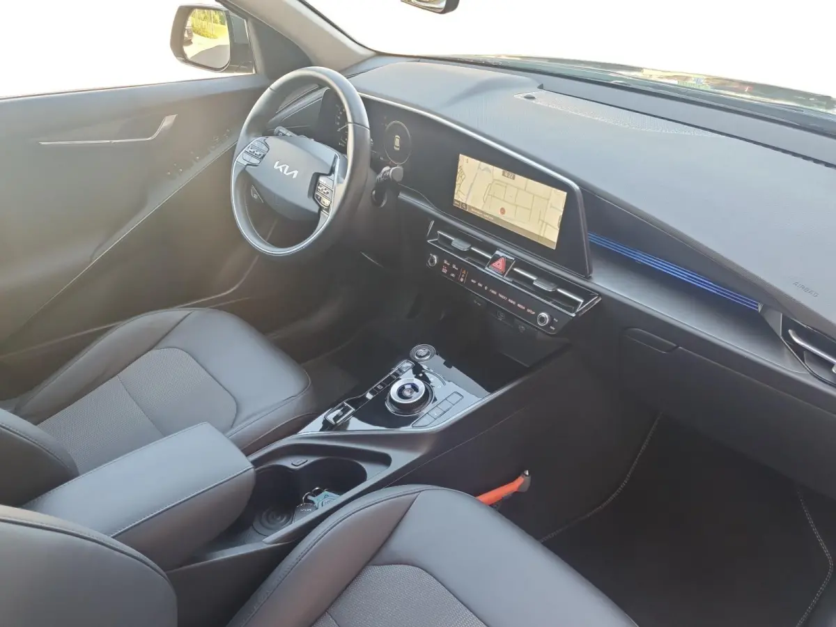 1.6 GDi Hybrid DynamicLine | Navigatie | Camera | Adaptieve cruise control | Apple Carplay / Android Auto | Parkeersensoren voor en achter | Verbruik 1 op 20!