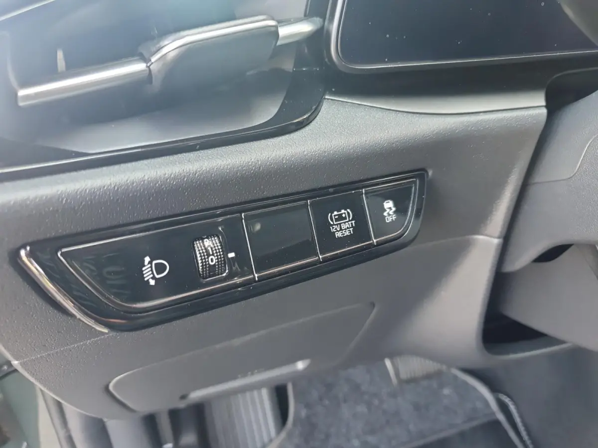 1.6 GDi Hybrid DynamicLine | Navigatie | Camera | Adaptieve cruise control | Apple Carplay / Android Auto | Parkeersensoren voor en achter | Verbruik 1 op 20!