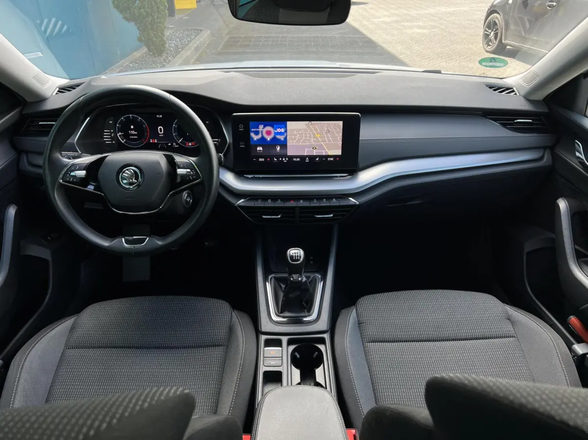 1.0 TSI Business Edition CARPLAY | TREKH | CRUISE | STOELVERW | DIGI.DASH | ELEK.A.KLEP | NAV | LED | DAB | ECC | 17'LMV