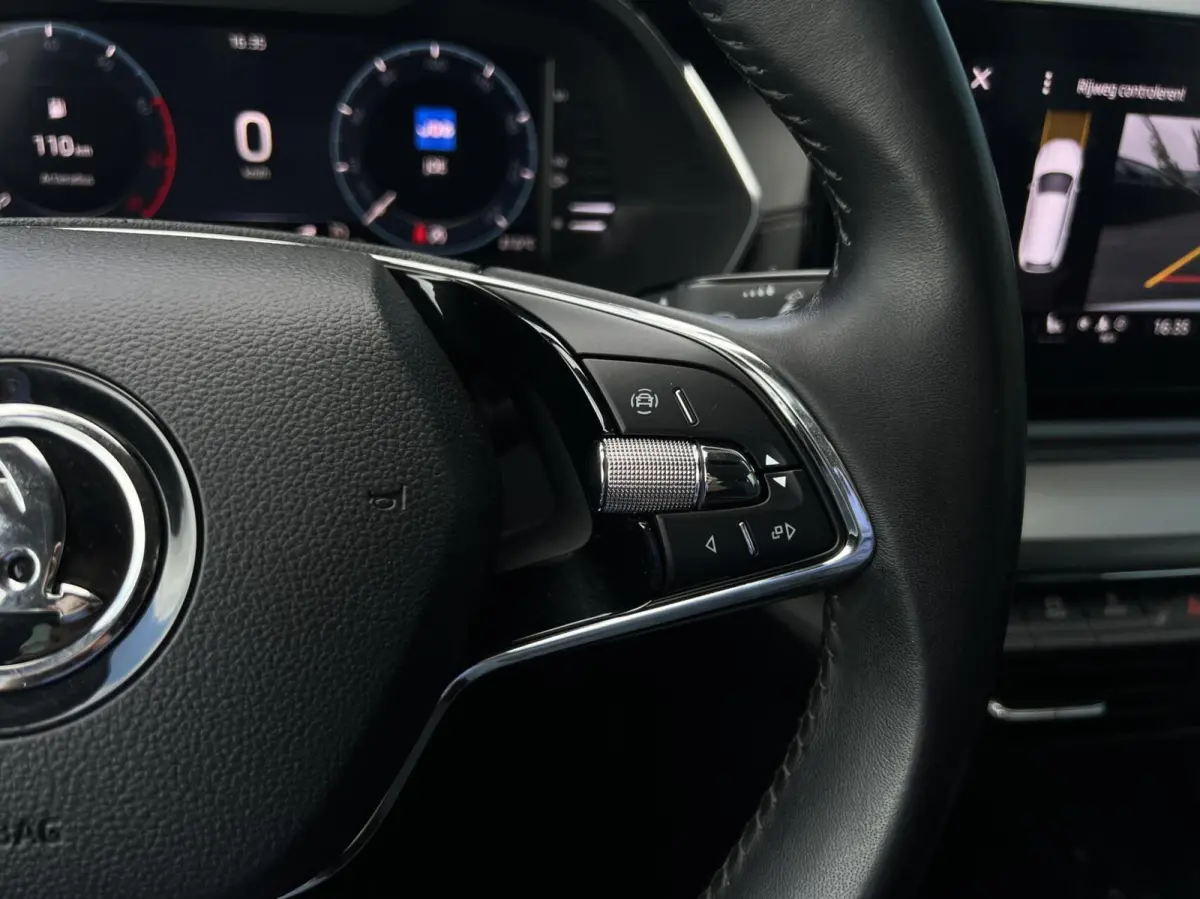 1.0 TSI Business Edition CARPLAY | TREKH | CRUISE | STOELVERW | DIGI.DASH | ELEK.A.KLEP | NAV | LED | DAB | ECC | 17'LMV