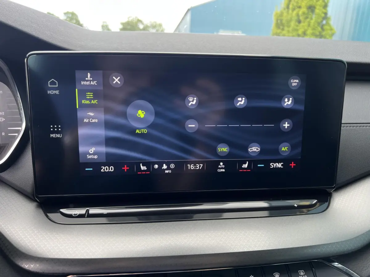 1.0 TSI Business Edition CARPLAY | TREKH | CRUISE | STOELVERW | DIGI.DASH | ELEK.A.KLEP | NAV | LED | DAB | ECC | 17'LMV