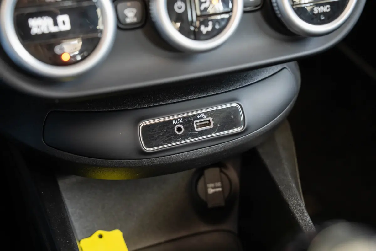 1.4 Turbo MultiAir PopStar | Schuif-Kanteldak | Navigatie | Trekhaak | Climate Controle | Parkeersensoren | Keyless |
