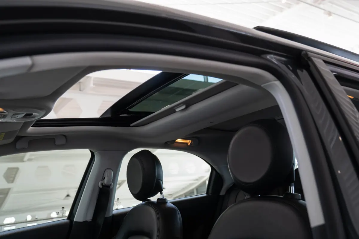 1.4 Turbo MultiAir PopStar | Schuif-Kanteldak | Navigatie | Trekhaak | Climate Controle | Parkeersensoren | Keyless |