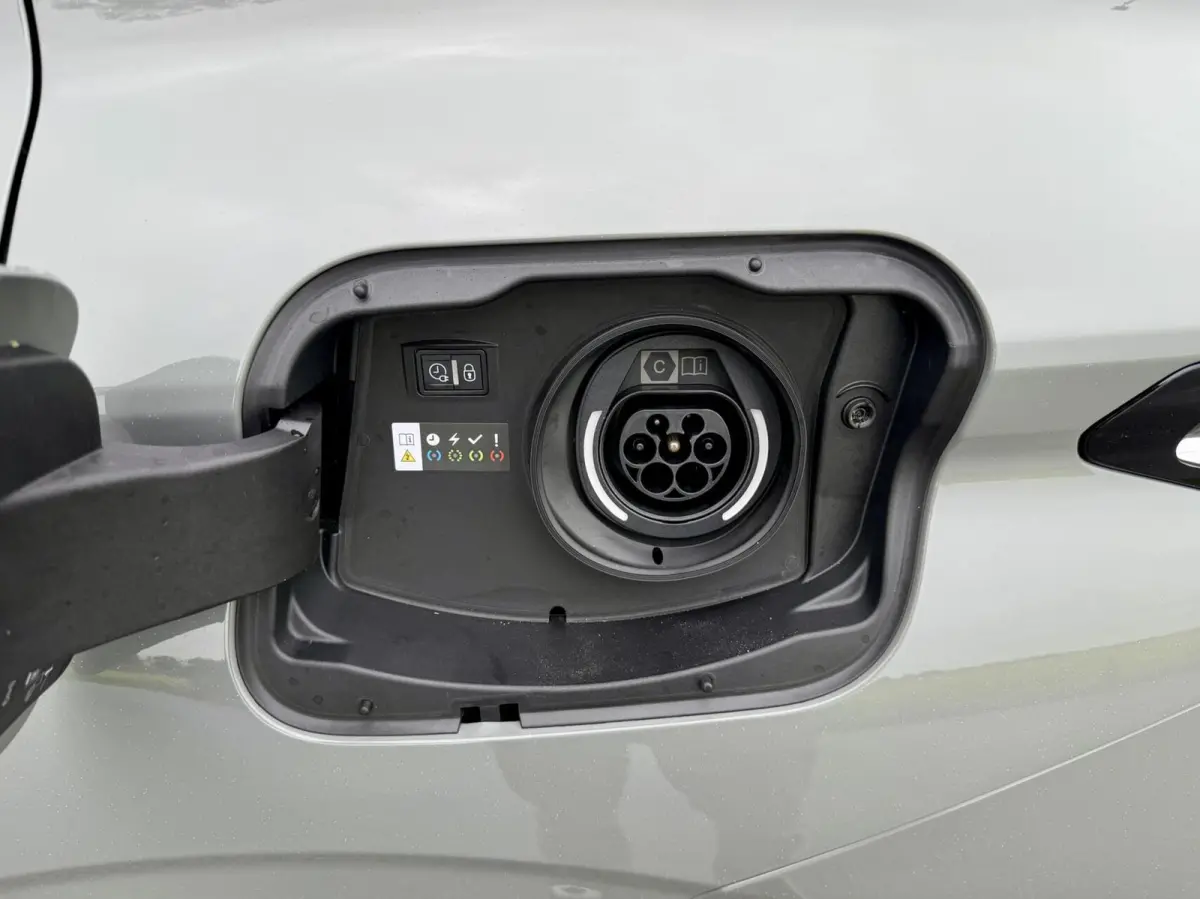225pk E-Tense Performance Line+ NL All-In Prijs