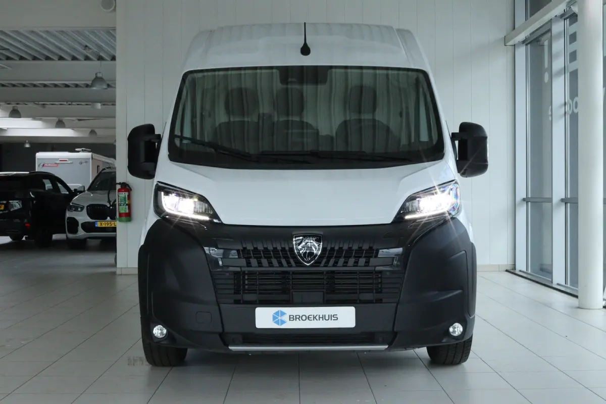 2.2 BlueHDi 140 S&S L3H2 3.5t | Cruise Control | Betimmering | Camera | Navi | LED | Carplay | Climate | Digitaal dashboard