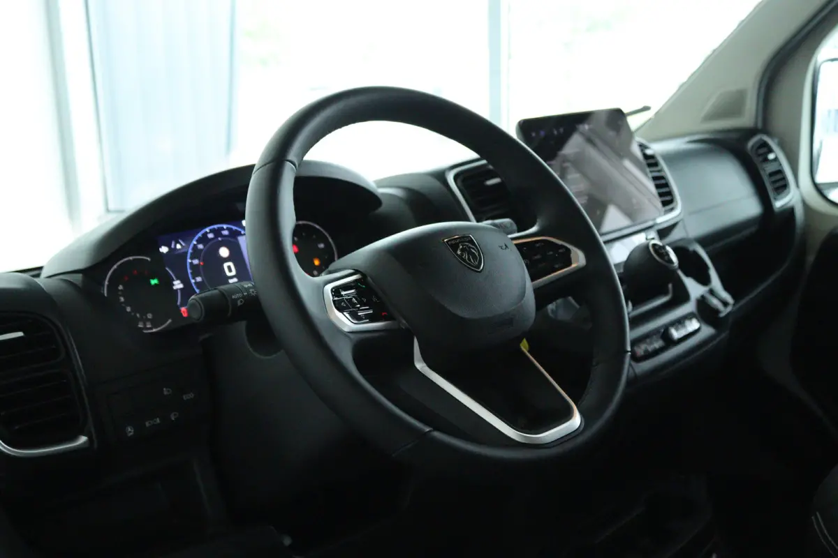 2.2 BlueHDi 140 S&S L3H2 3.5t | Cruise Control | Betimmering | Camera | Navi | LED | Carplay | Climate | Digitaal dashboard
