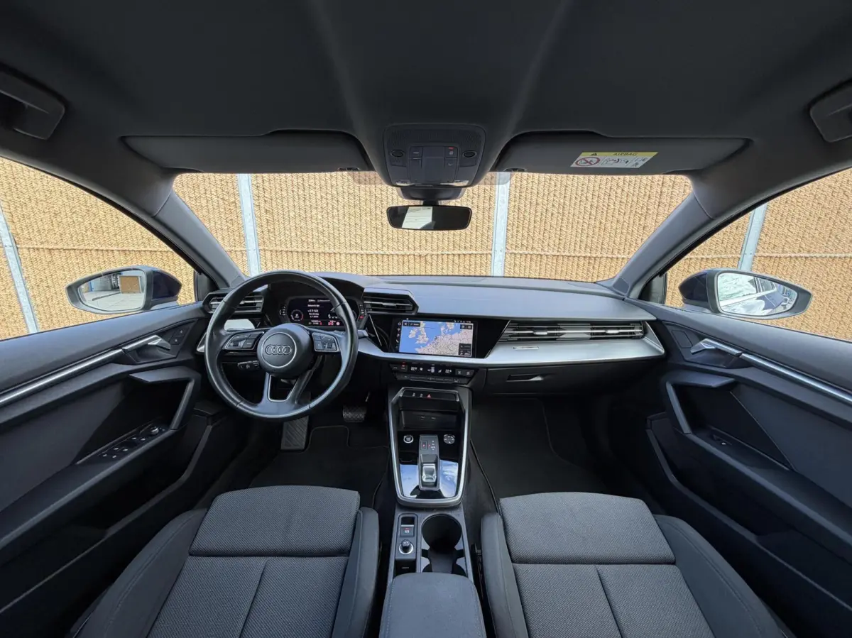 30 TFSI Advanced edition Automaat | Sportstoelen met lendensteun | 17 inch lichtmetalen velgen | Navigatiesysteem | Apple CarPlay | LED verlichting | Cruise control en rijbaan assistent | Pa