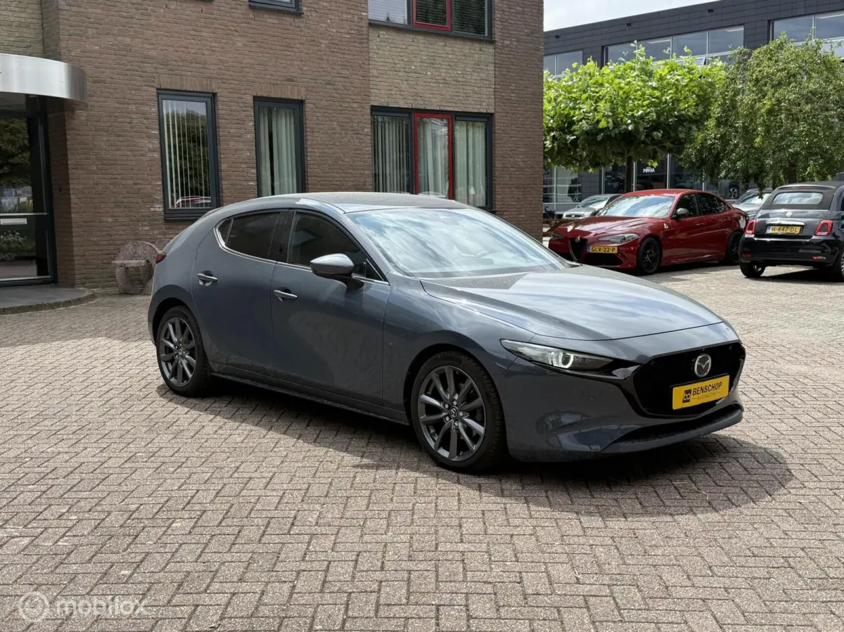 2.0 e-SkyActiv-G M Hybrid 122 Luxury Leer Bose Navi Carplay 360 Camera 18 inch LED ACC