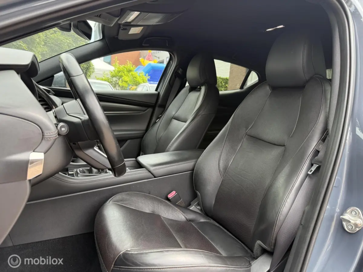 2.0 e-SkyActiv-G M Hybrid 122 Luxury Leer Bose Navi Carplay 360 Camera 18 inch LED ACC