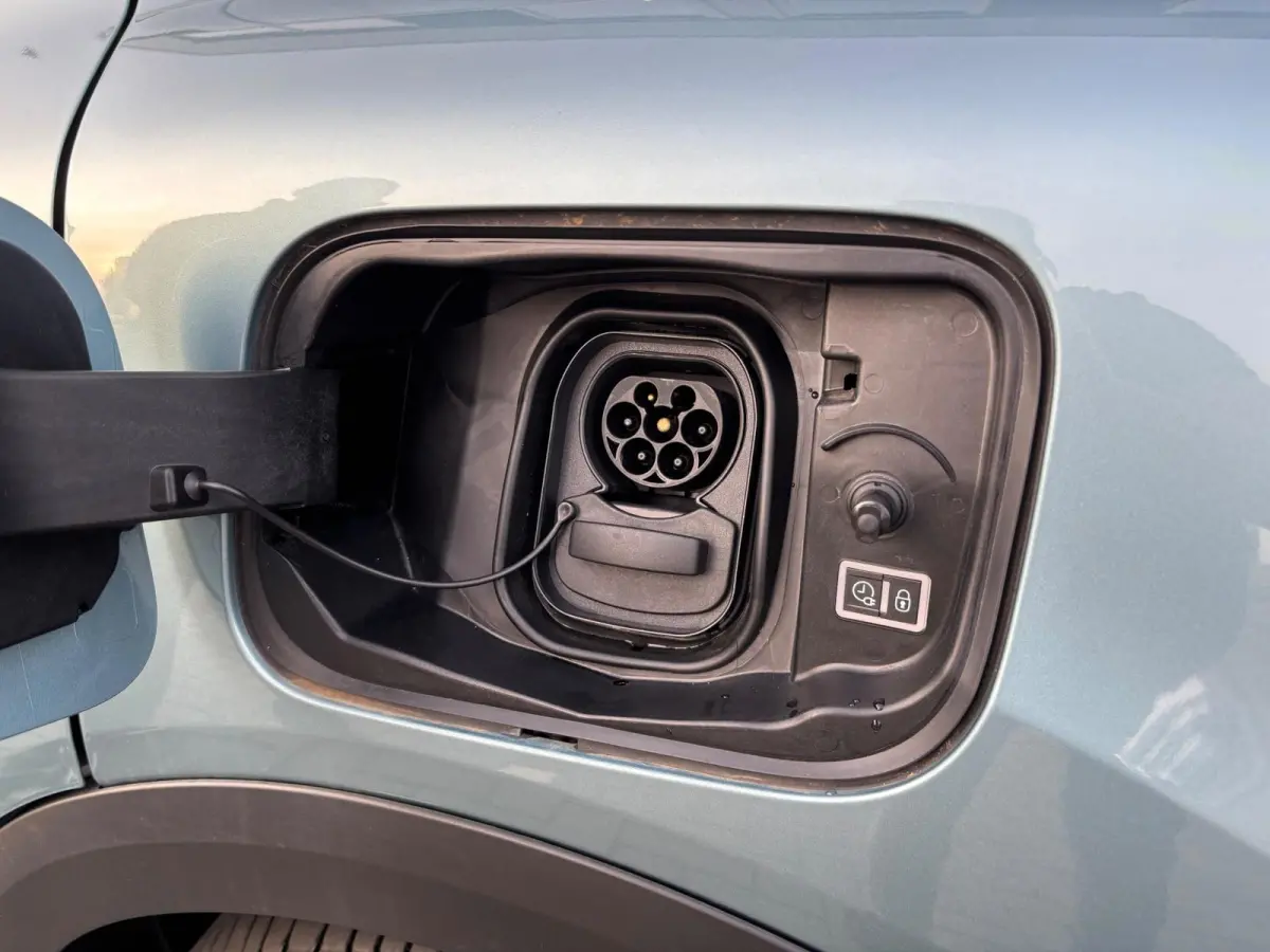50 kWh EL Feel Shine Pack Full Nieuw Camera