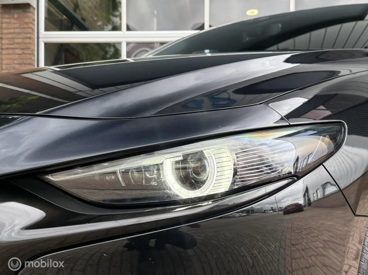 2.0 e-SkyActiv-X M Hybrid 180 Luxury Leer Bose Navi Carplay 360 Camera 18 inch LED ACC
