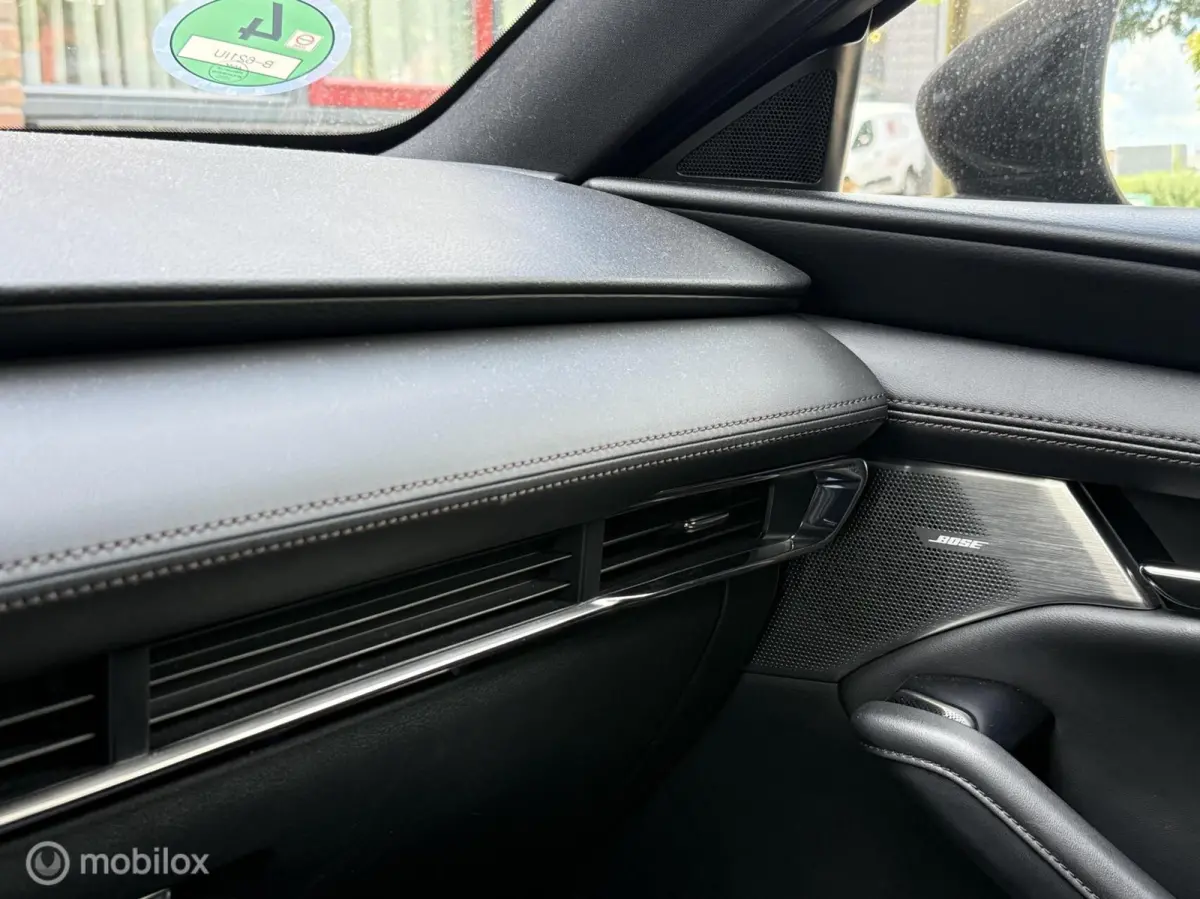 2.0 e-SkyActiv-X M Hybrid 180 Luxury Leer Bose Navi Carplay 360 Camera 18 inch LED ACC
