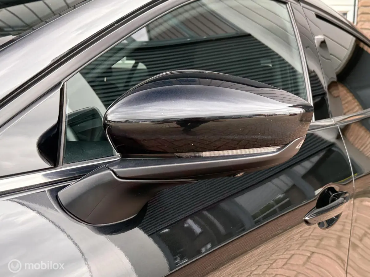2.0 e-SkyActiv-X M Hybrid 180 Luxury Leer Bose Navi Carplay 360 Camera 18 inch LED ACC