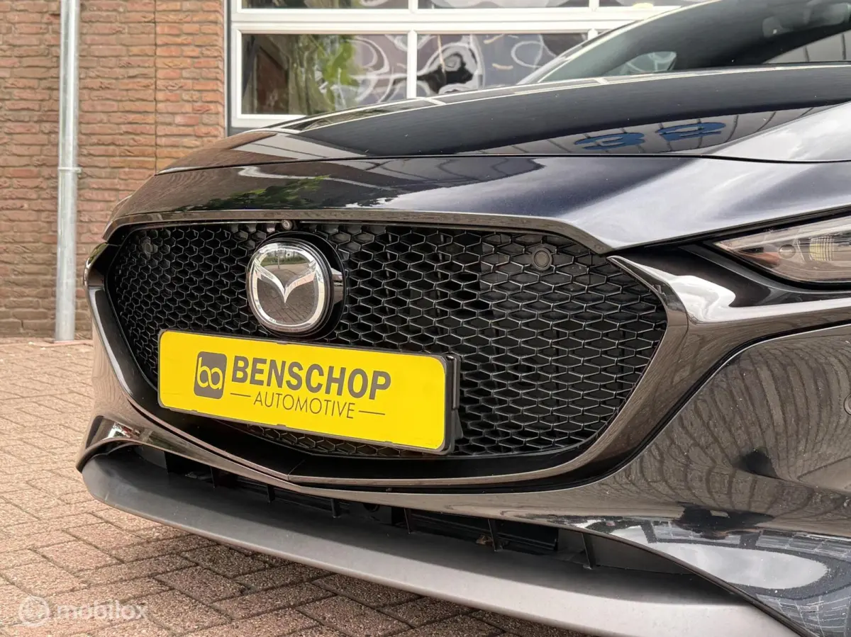 2.0 e-SkyActiv-X M Hybrid 180 Luxury Leer Bose Navi Carplay 360 Camera 18 inch LED ACC