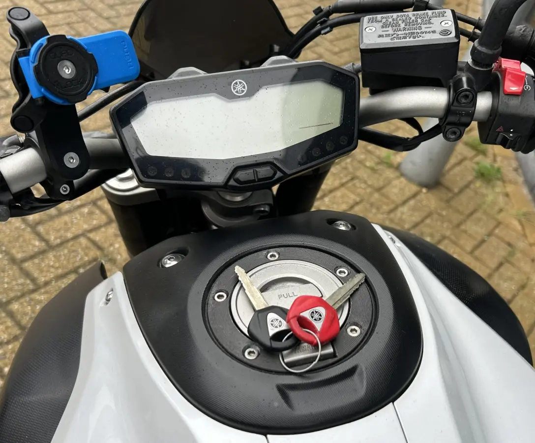 | NETTE STAAT | Akrapovic | A2 Code 80 Certificaat |