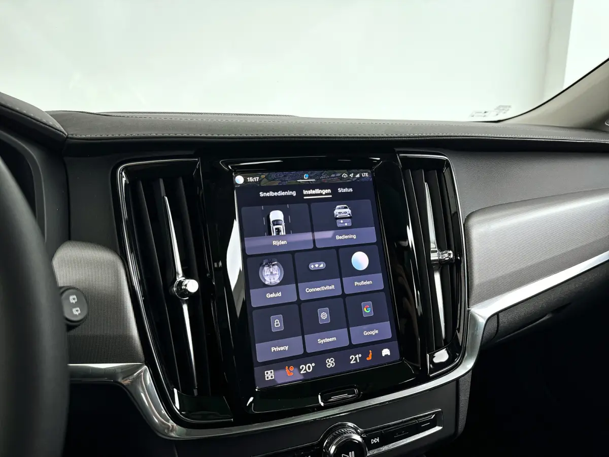 T8 Plug-in hybrid AWD Ultra Dark | SOH 100% | Panoramadak | 360° camera | Harman Kardon | Head-up display | Stoel- en Stuurverwarming | Trekhaak