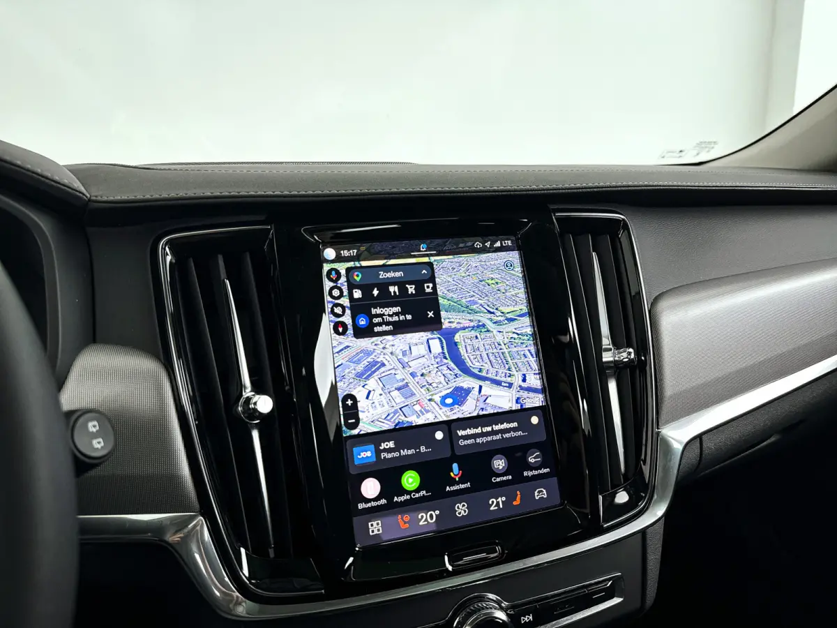 T8 Plug-in hybrid AWD Ultra Dark | SOH 100% | Panoramadak | 360° camera | Harman Kardon | Head-up display | Stoel- en Stuurverwarming | Trekhaak