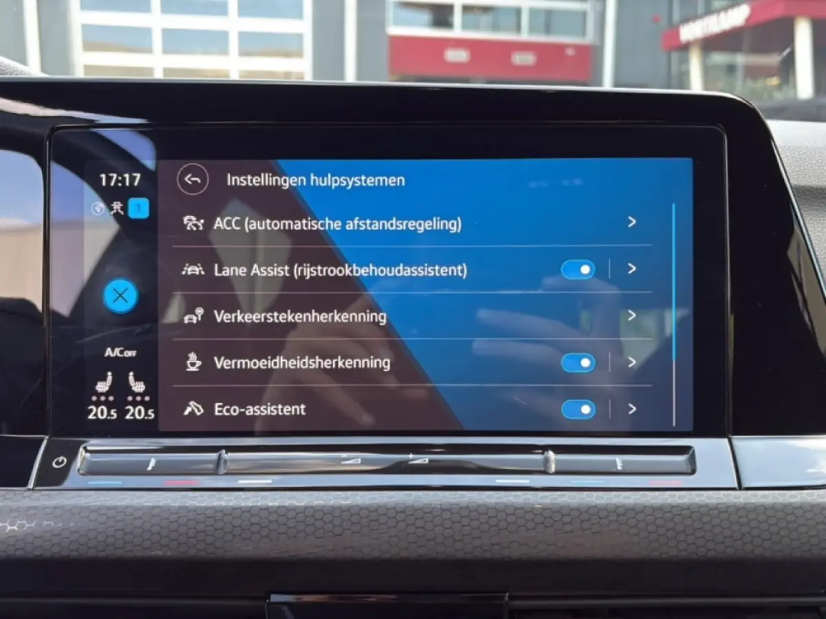 2.0 TSI DSG GTI PDC/HARMAN-KARDON/CLIMA/ACC/STANDKACHEL/STOEL+STUURVERW